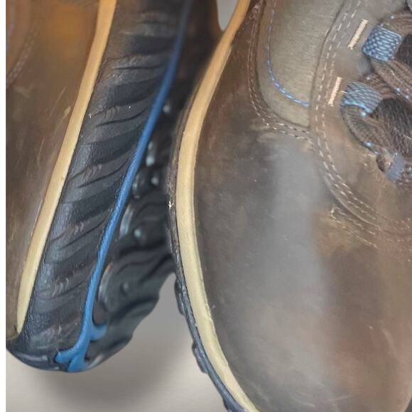 Wmn's TIMBERLAND Hiking Shoes, Waterproof Low Top Brown and Blue Great Condition - Picture 7 of 13